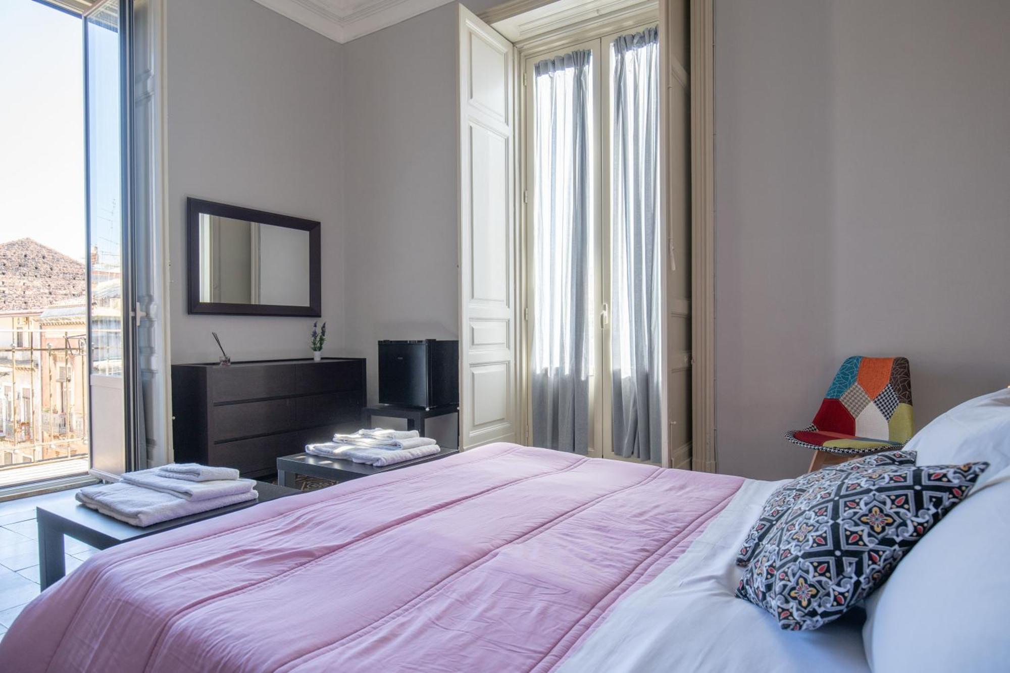 Bed and Breakfast Tra L'Etna E Il Mare Via Oberdan Catania Esterno foto