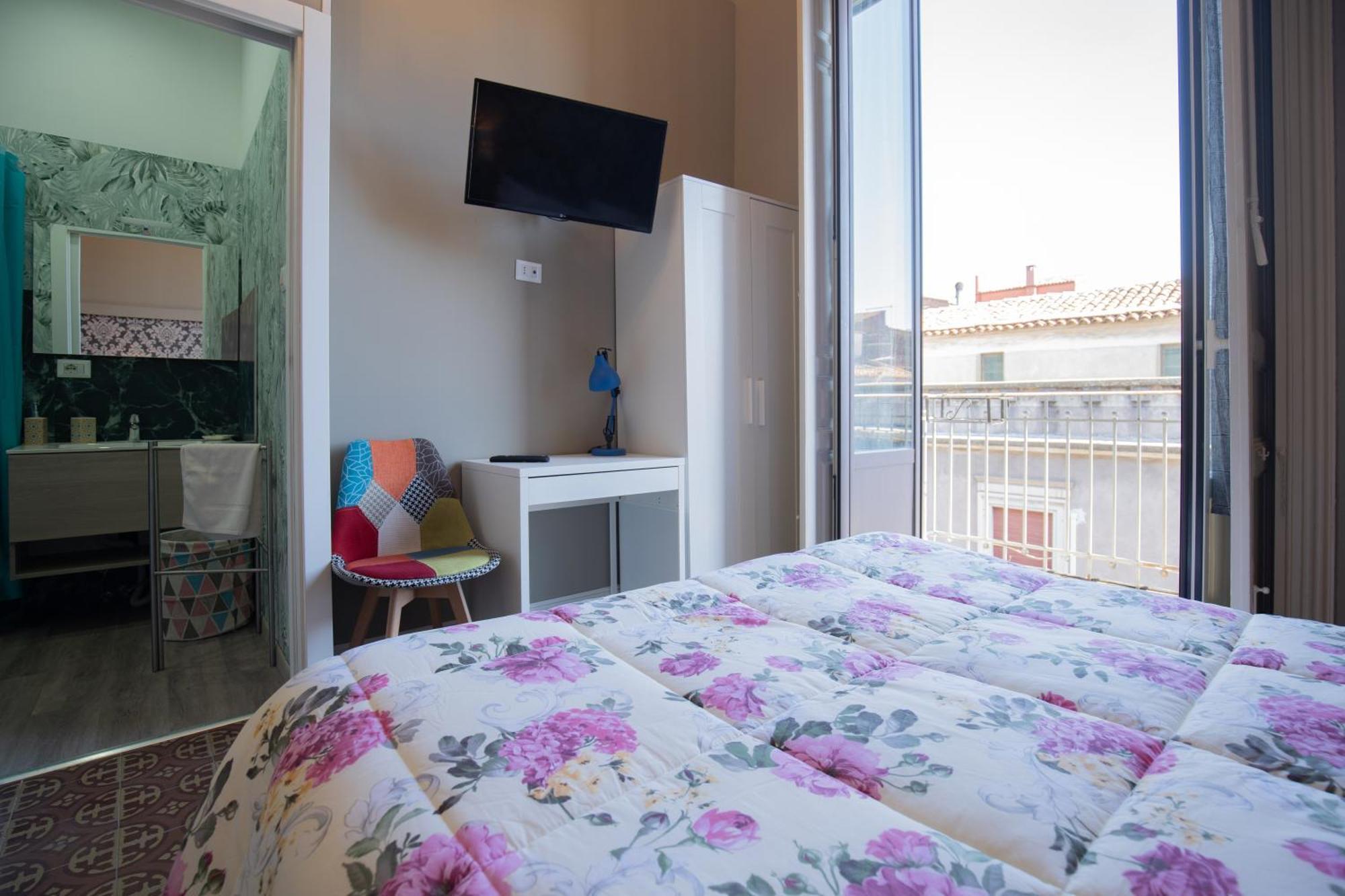 Bed and Breakfast Tra L'Etna E Il Mare Via Oberdan Catania Esterno foto