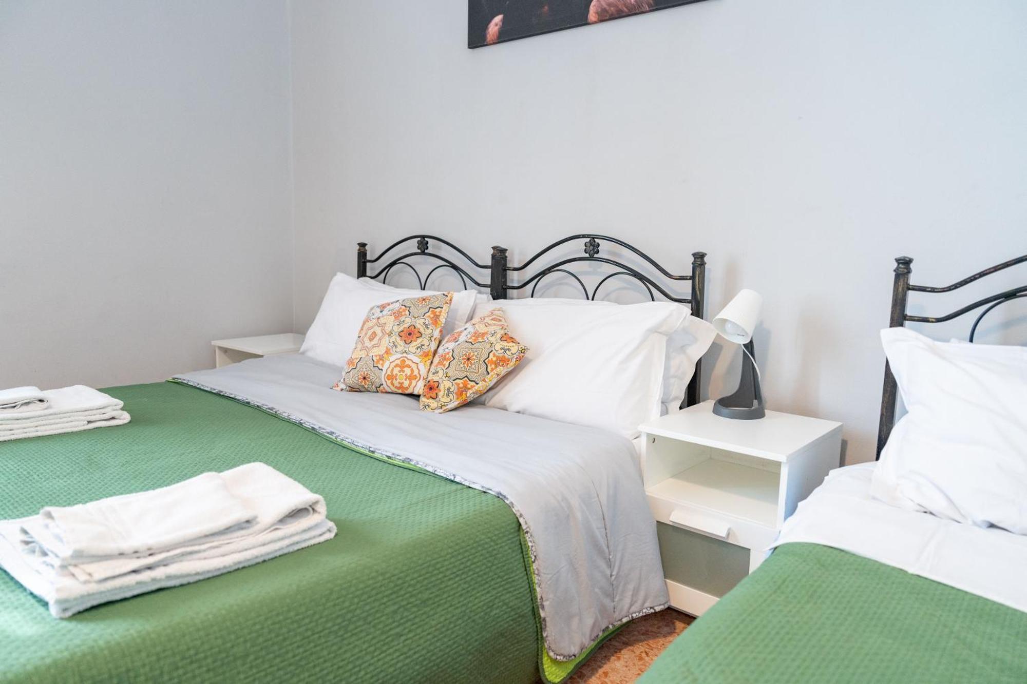 Bed and Breakfast Tra L'Etna E Il Mare Via Oberdan Catania Esterno foto