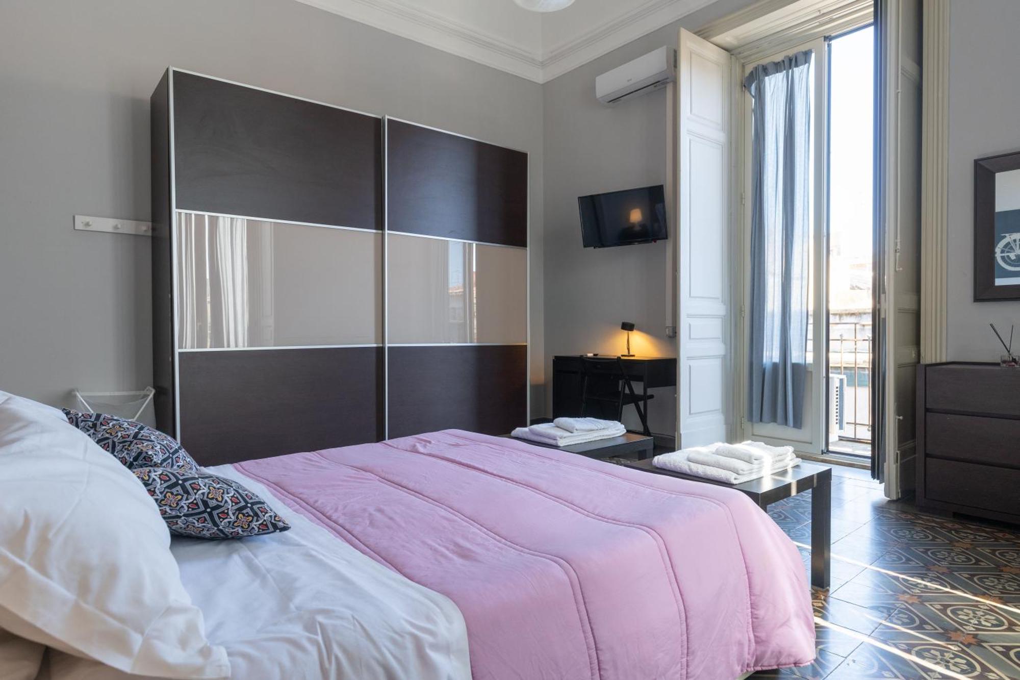 Bed and Breakfast Tra L'Etna E Il Mare Via Oberdan Catania Esterno foto