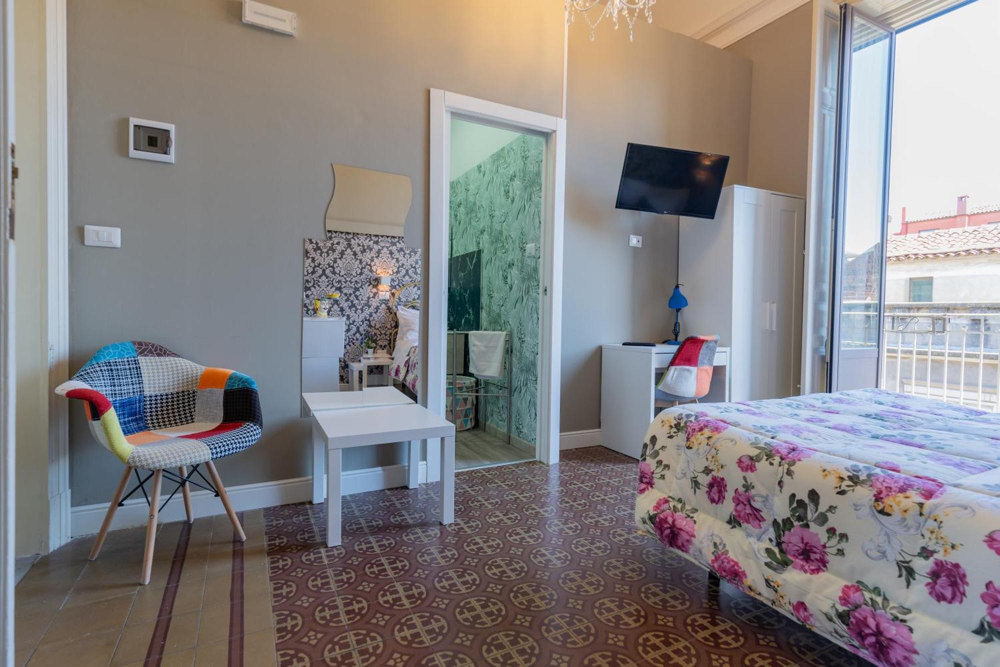 Bed and Breakfast Tra L'Etna E Il Mare Via Oberdan Catania Esterno foto